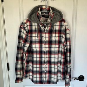 NWOT American Eagle Hooded Flannel Jacket.